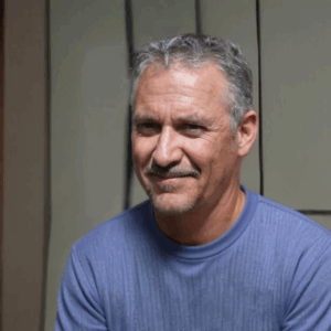 freepik__expand__16975